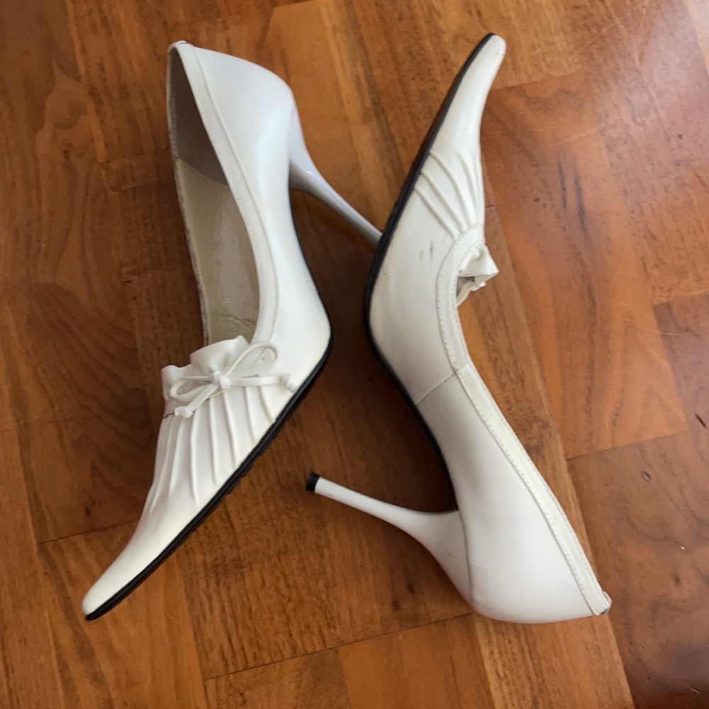 White leather hills shoes 👠